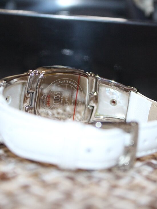 NWOT Ecclissi Southwestern Sterling Silver Mother of Pearl women\' watch. PRETTY!